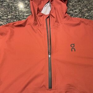On Running Anorak. Burnt Orange. Medium.